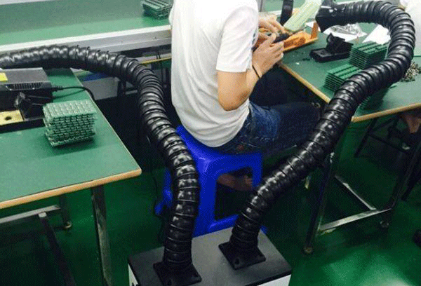 來(lái)看看廠家是如何處理直流電機(jī)噪聲的。
