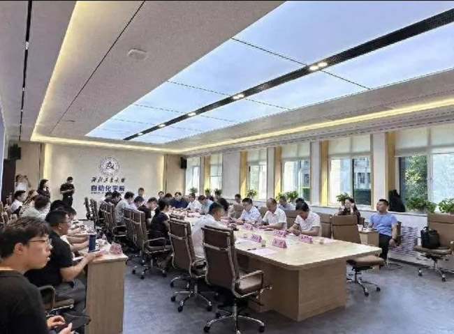 西安西瑪電機(jī)與西北工業(yè)大學(xué)開(kāi)展“雙進(jìn)”活動(dòng)，共推科技創(chuàng)新與產(chǎn)業(yè)升級(jí)